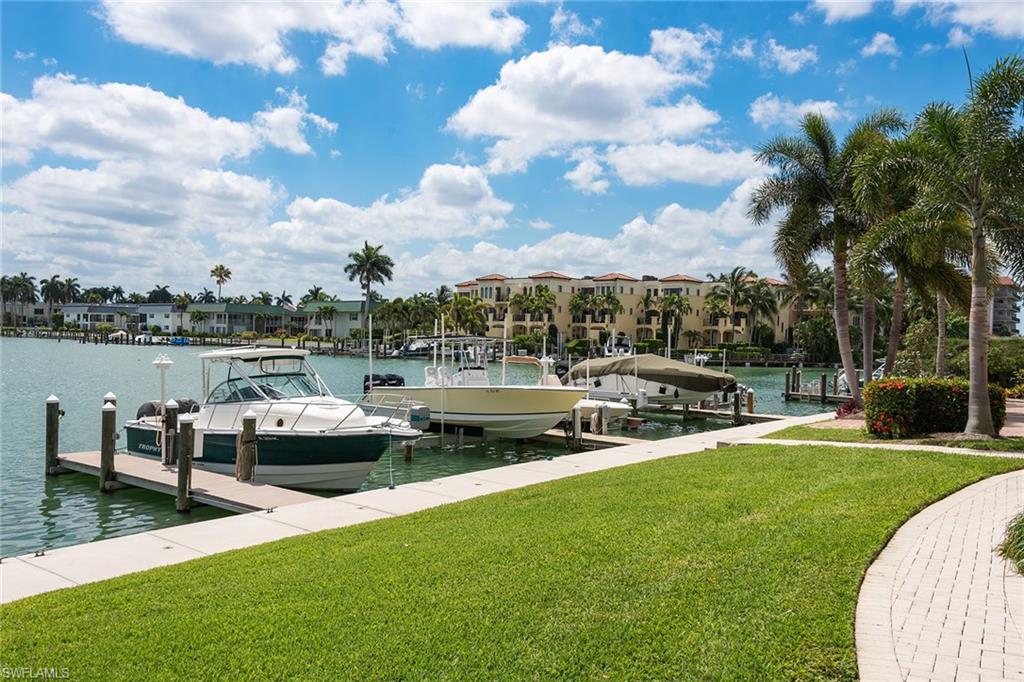 3000 Gulf Shore BLVD N 207