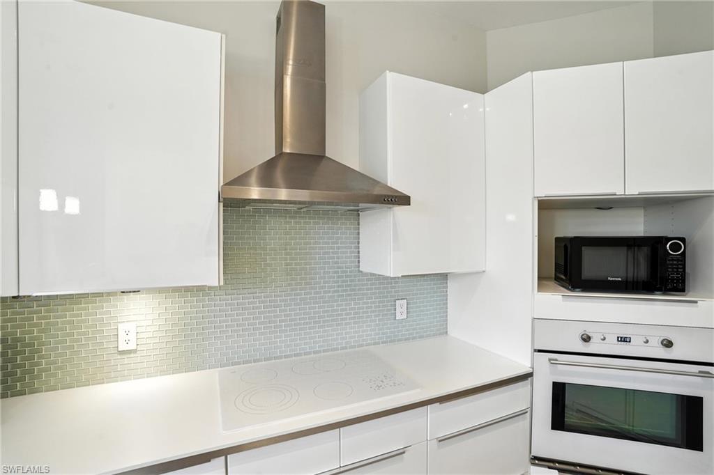 1000 L Ambiance CIR # 205