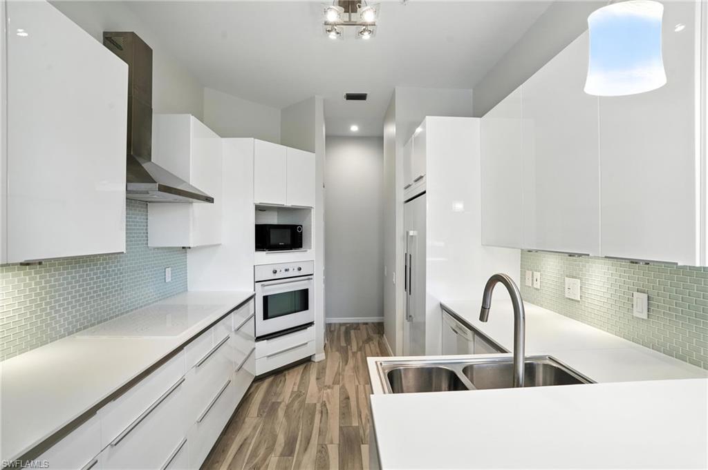 1000 L Ambiance CIR # 205