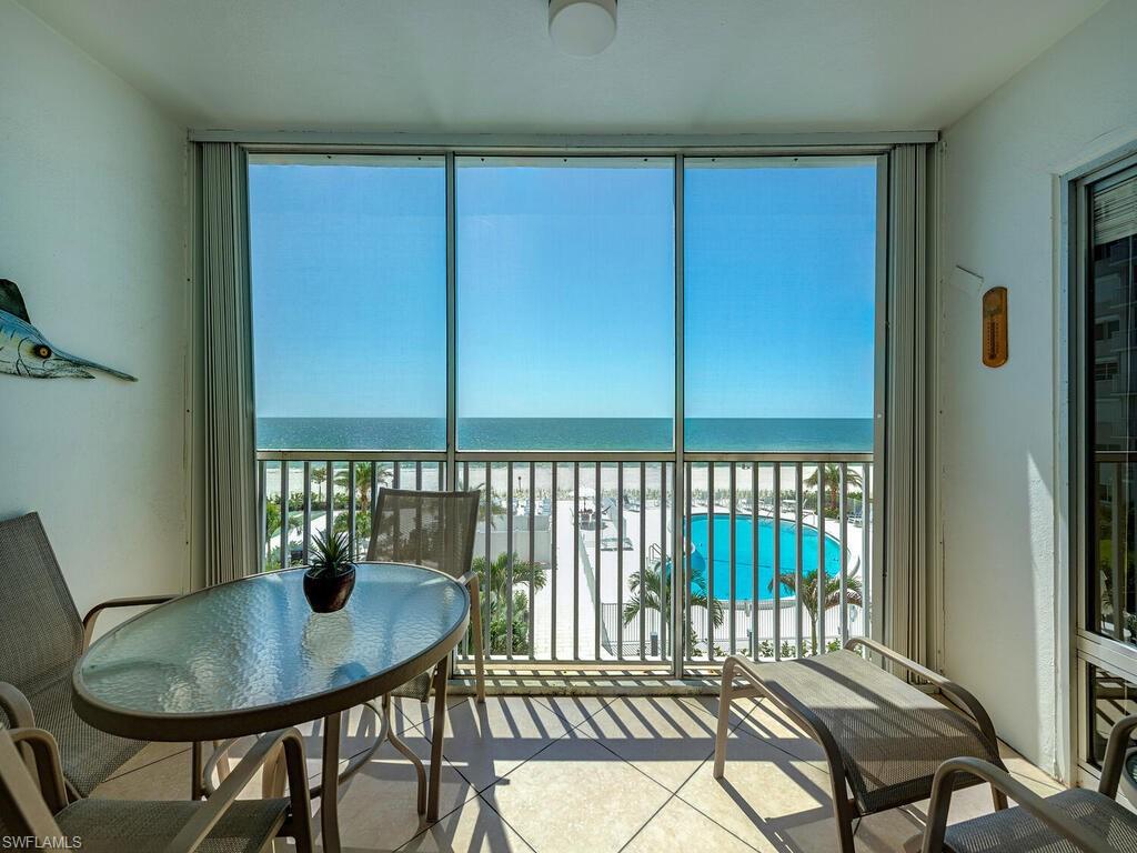 3443 Gulf Shore BLVD N # 309