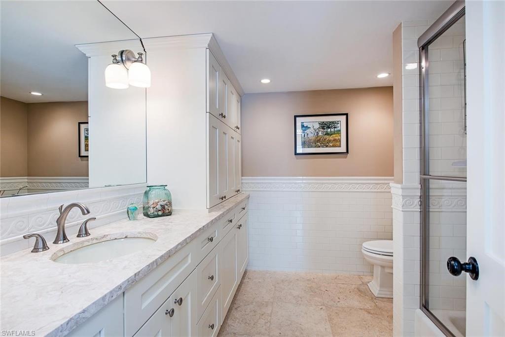 3483 Gulf Shore BLVD N 104