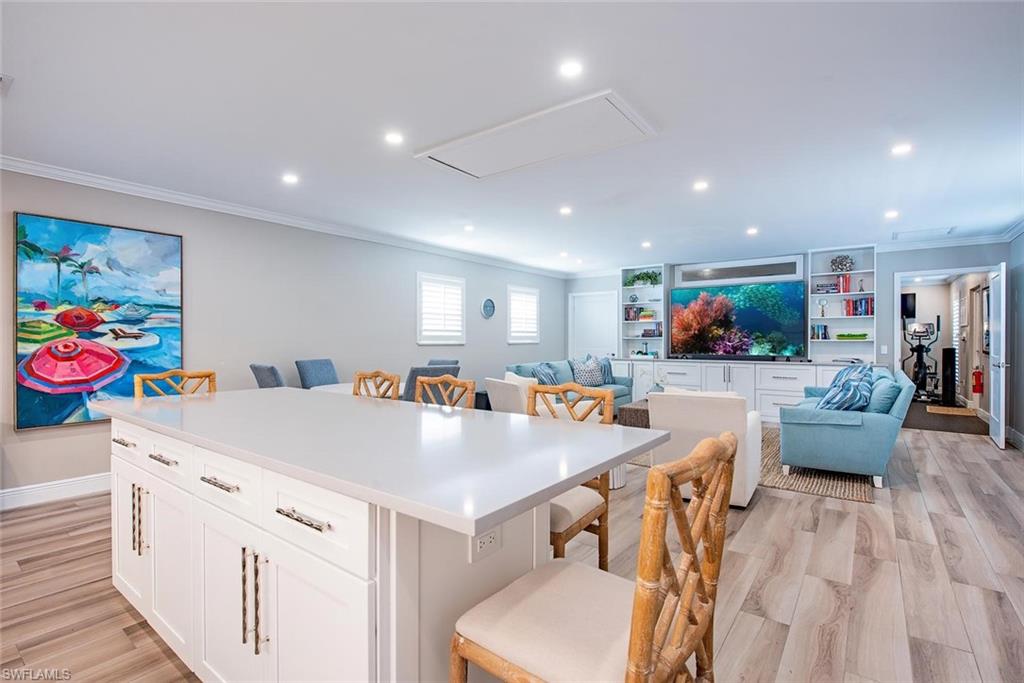 3483 Gulf Shore BLVD N 104