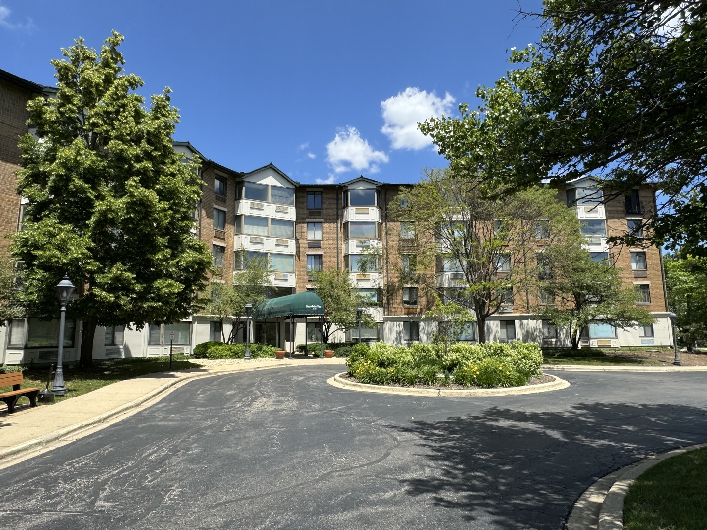 470 Fawell Boulevard Unit: 220