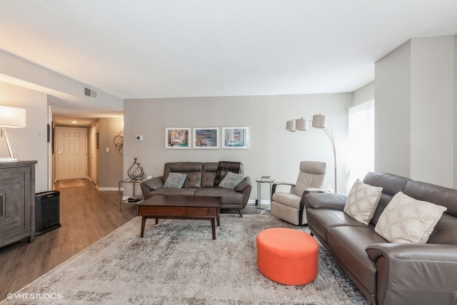 511 AURORA Avenue Unit: 218