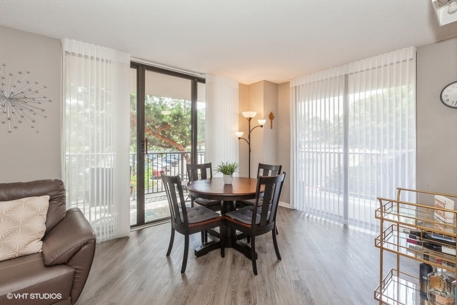511 AURORA Avenue Unit: 218