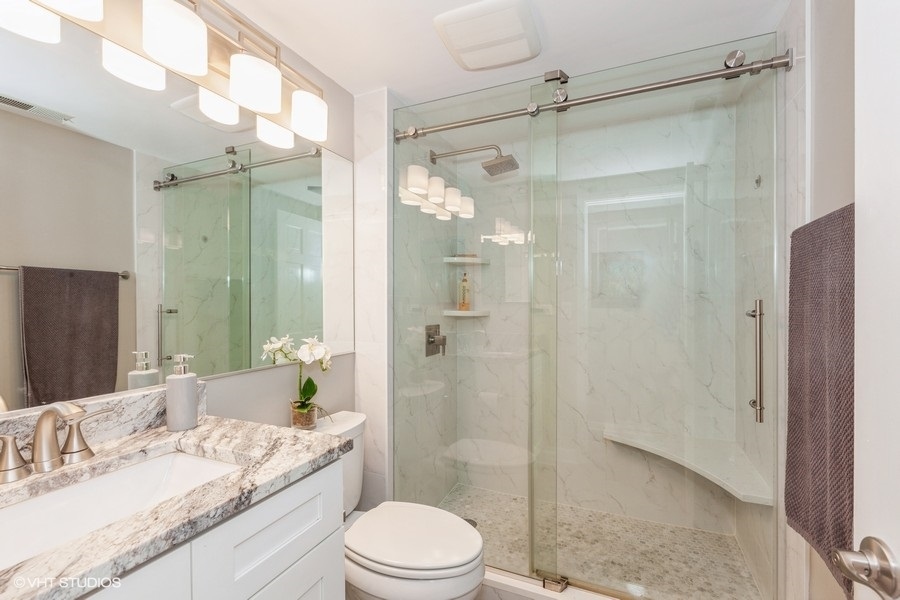 511 AURORA Avenue Unit: 218