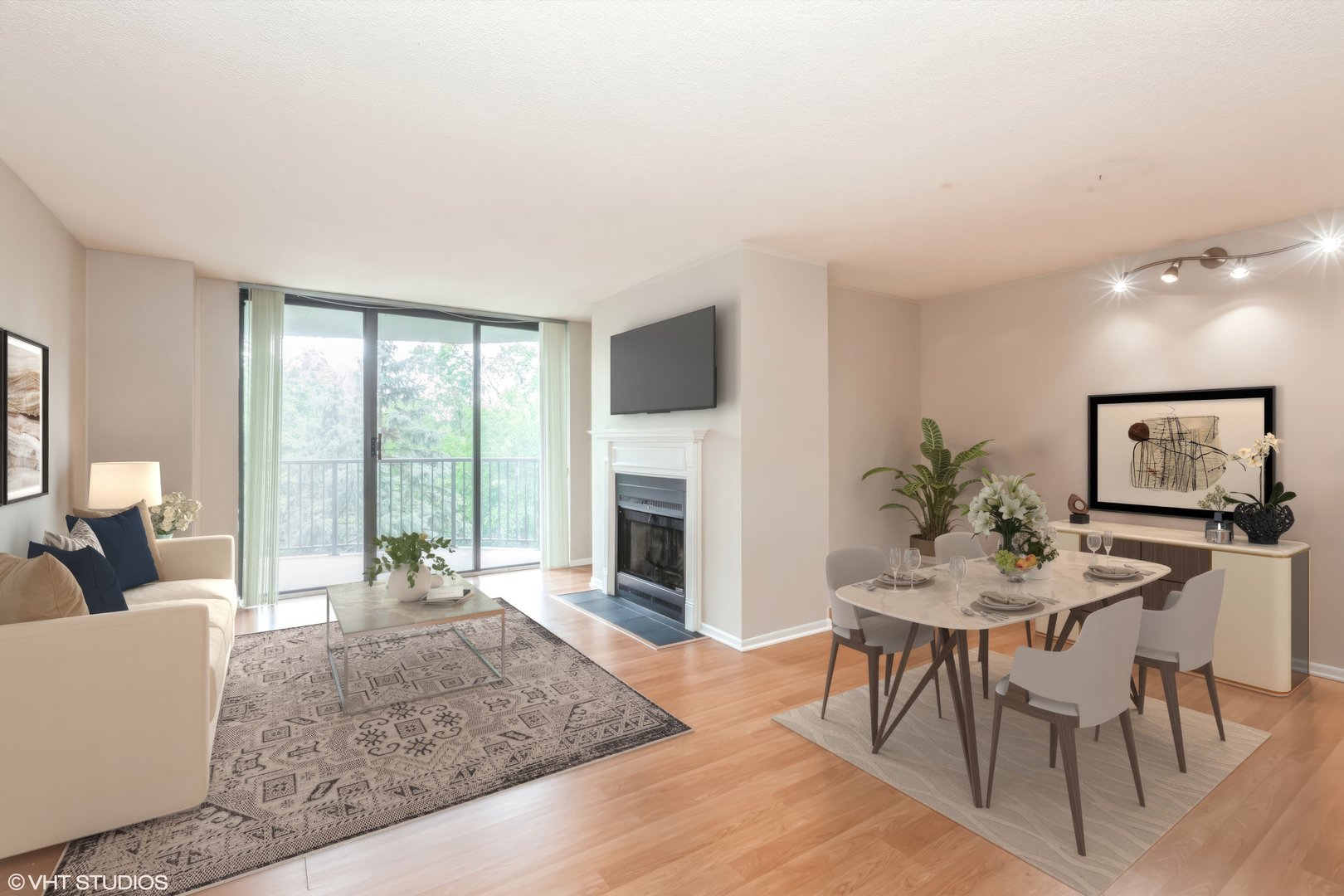 511 Aurora Avenue Unit: 414