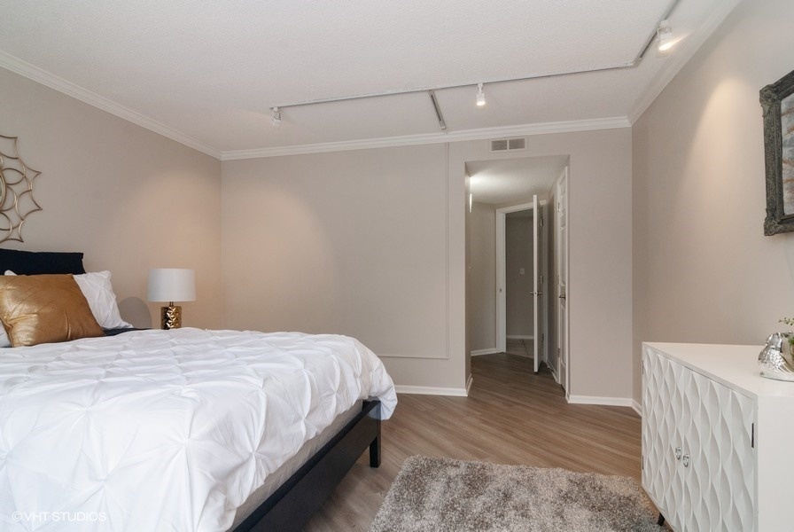 511 Aurora Avenue Unit: 118