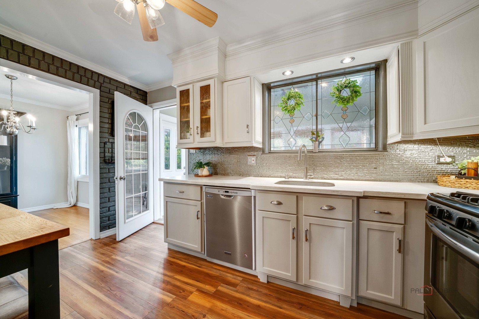 245 W Cheryl Lane