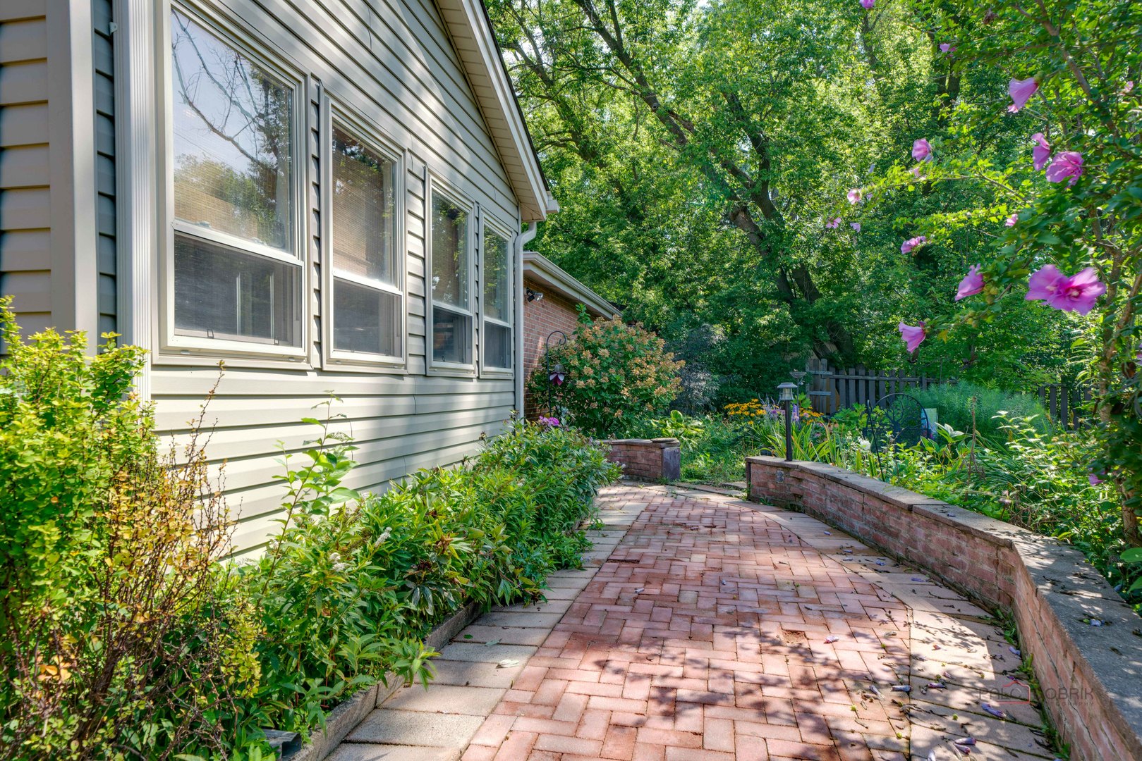 245 W Cheryl Lane