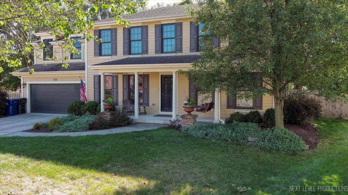 938 Oakleaf Court