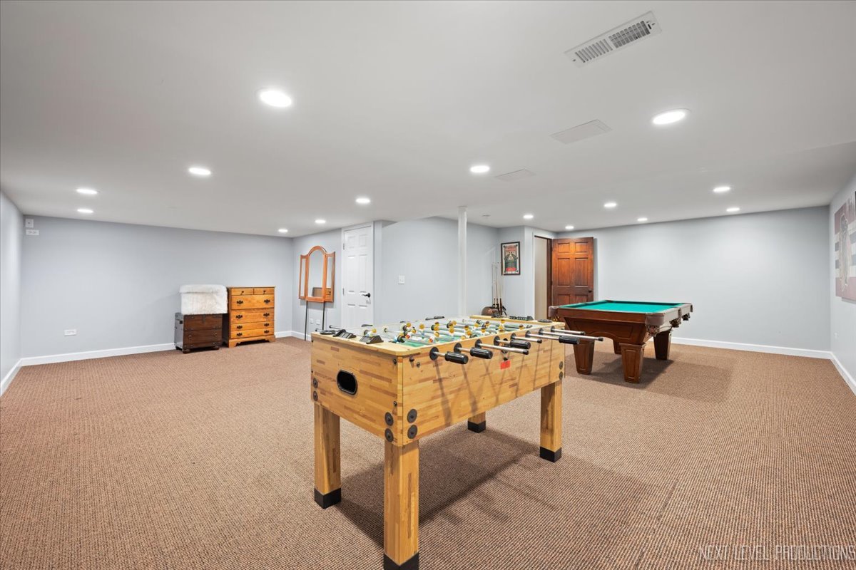 938 Oakleaf Court