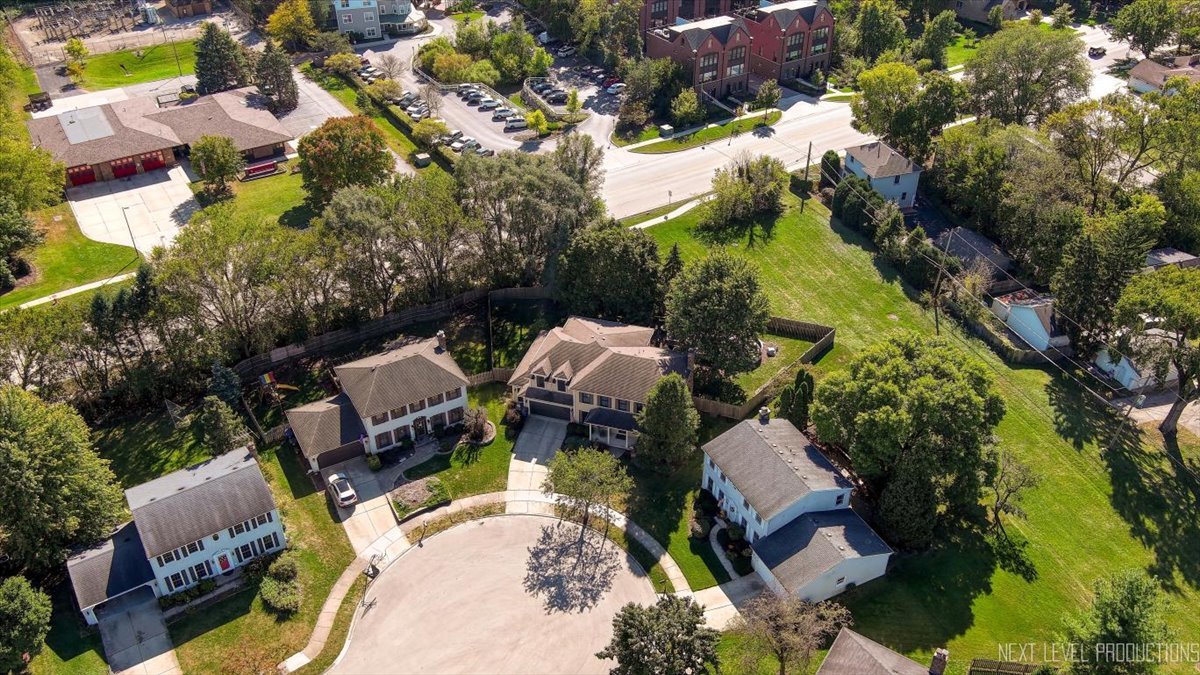 938 Oakleaf Court
