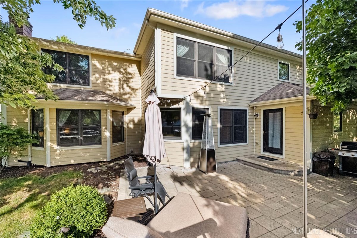 938 Oakleaf Court