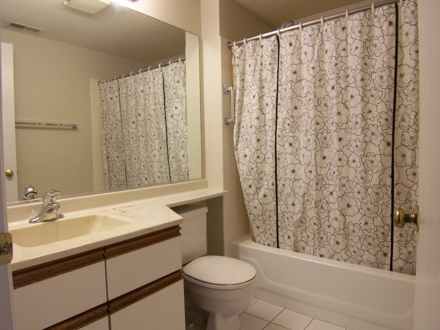511 Aurora Avenue Unit: 311