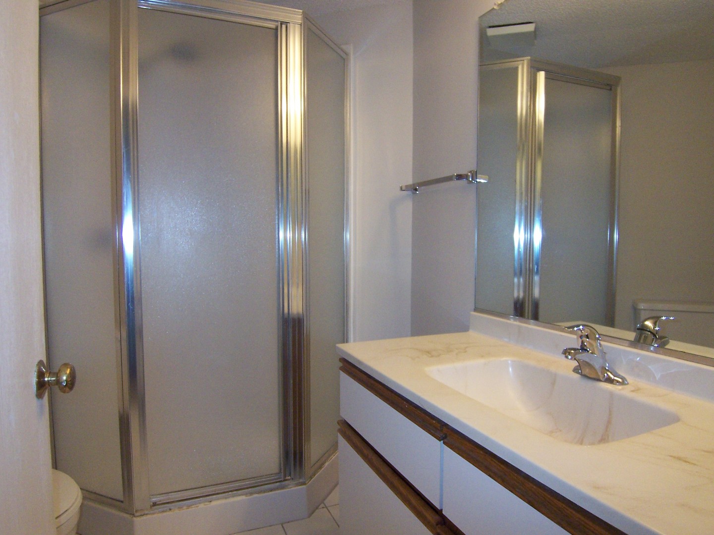 511 Aurora Avenue Unit: 311