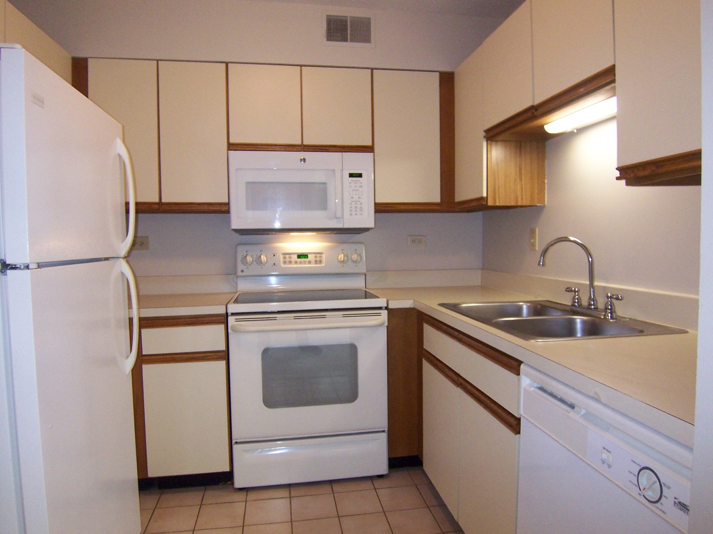 511 Aurora Avenue Unit: 311