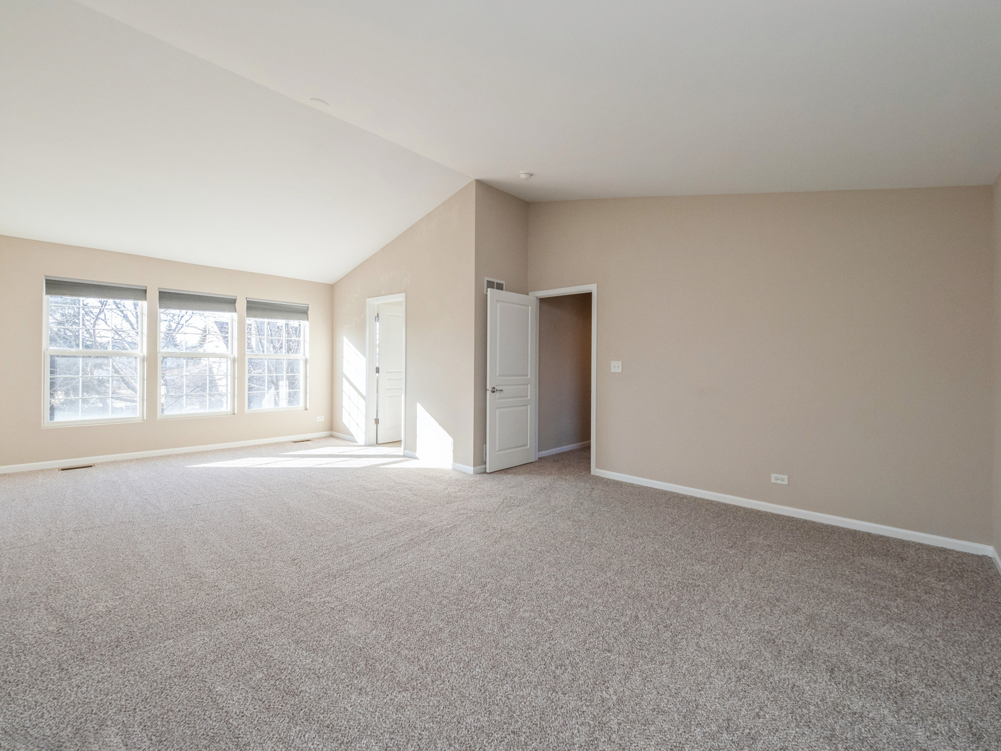 2446 Woodside Drive
