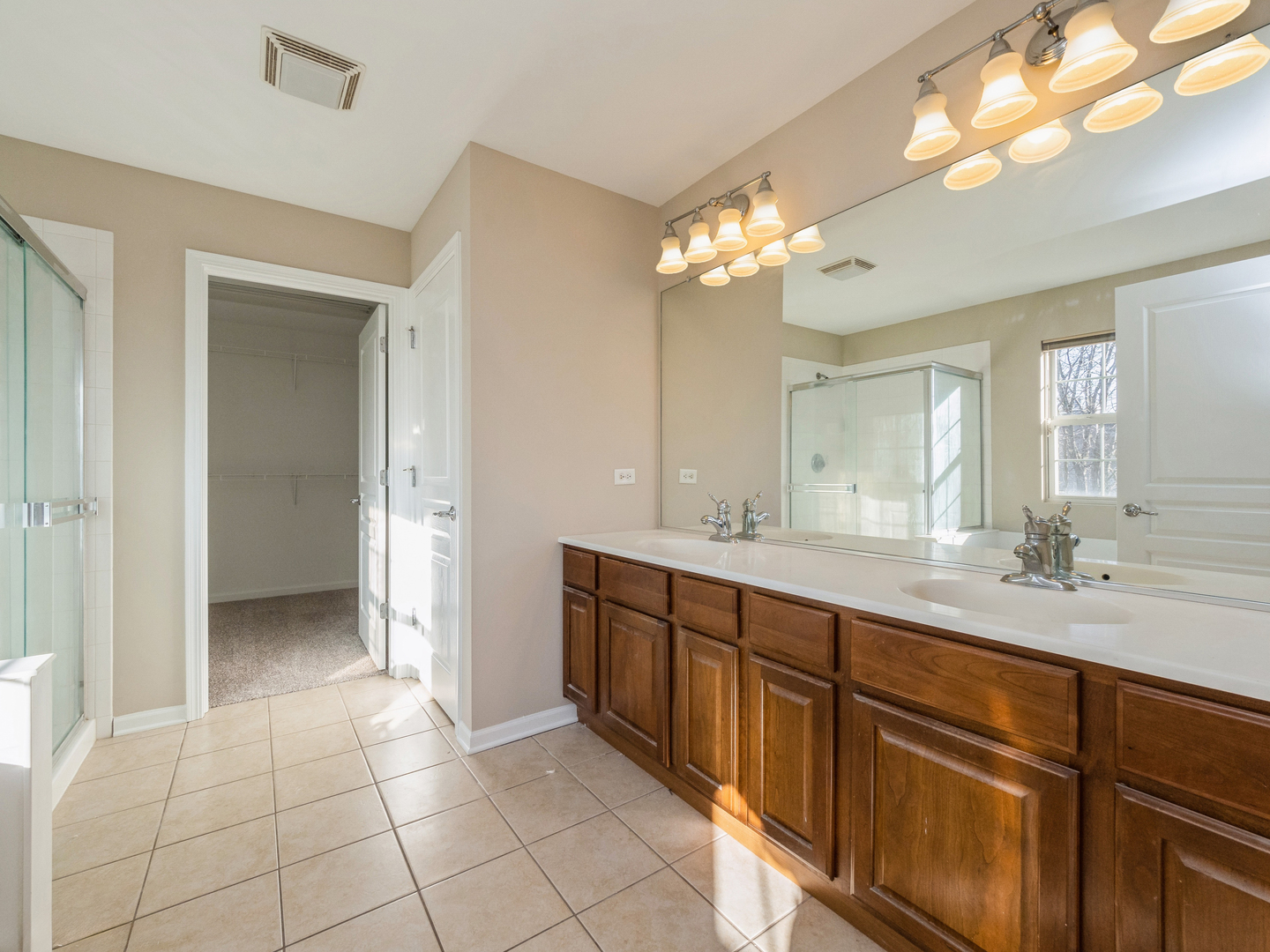 2446 Woodside Drive
