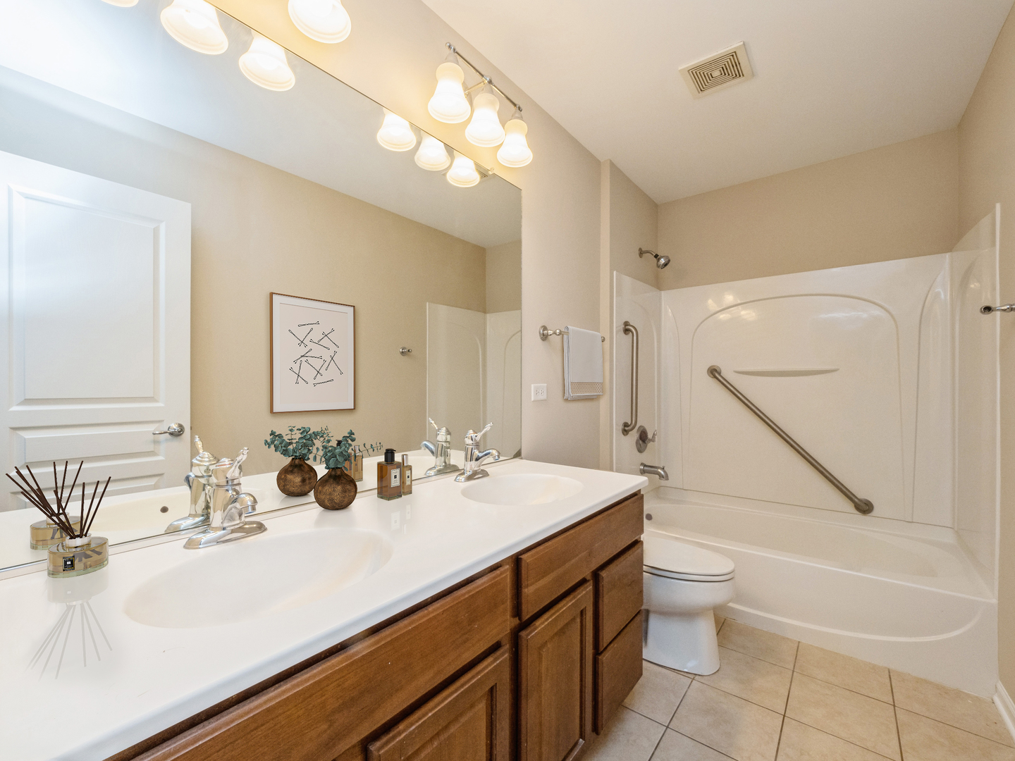 2446 Woodside Drive
