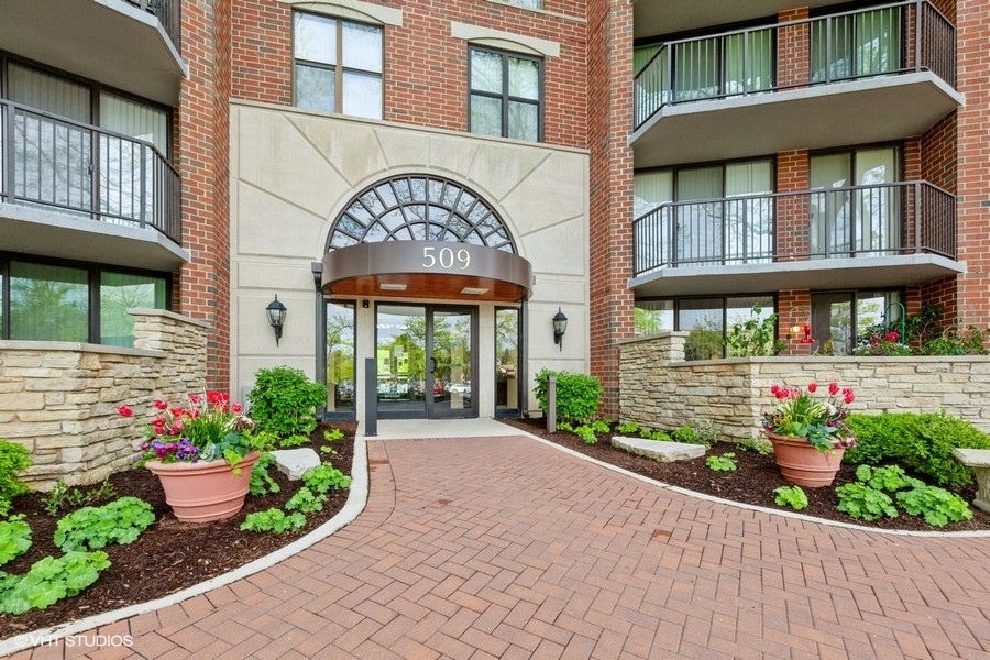 509 Aurora Avenue Unit: 620