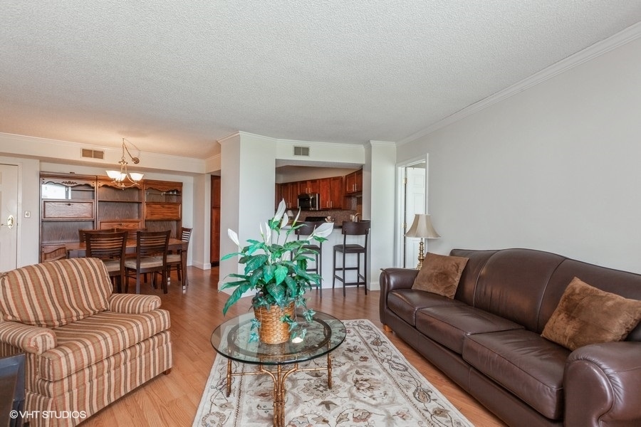 509 Aurora Avenue Unit: 620