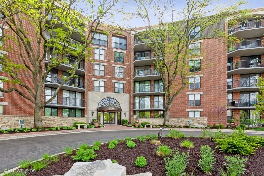 509 Aurora Avenue Unit: 620