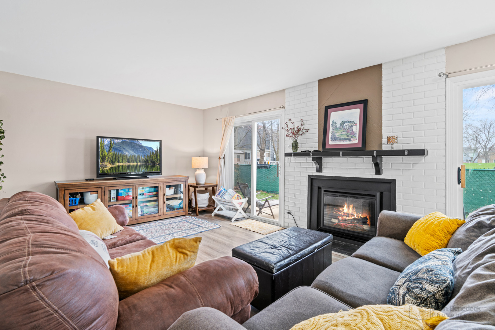 29W463 Hawthorne Lane