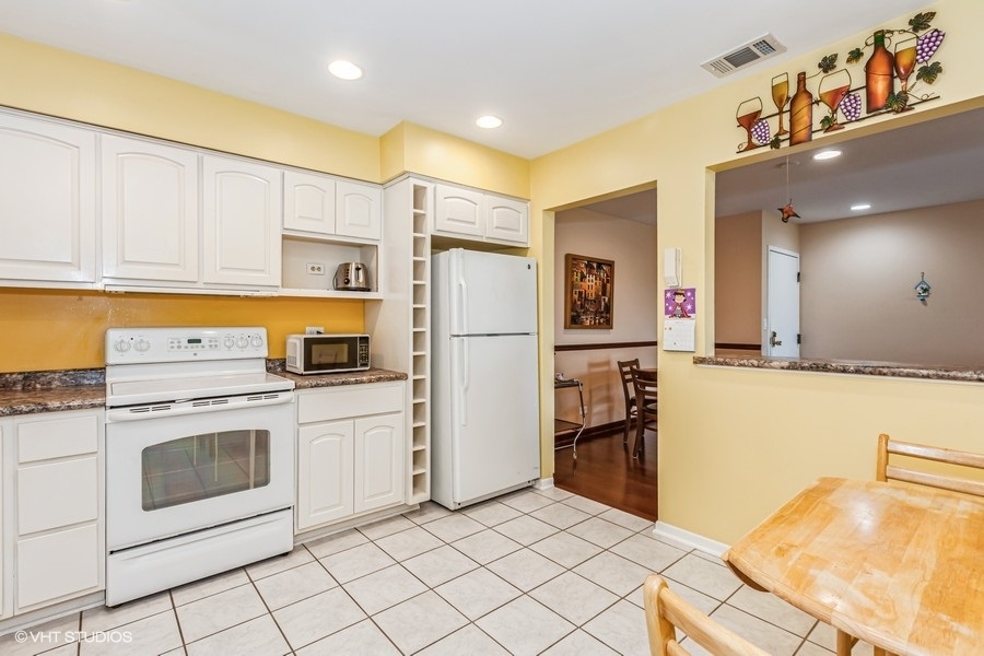 801 79th Street Unit: 307