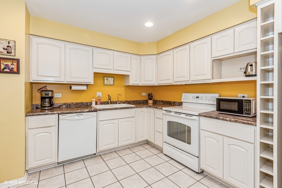 801 79th Street Unit: 307