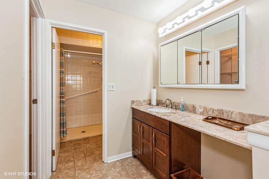 801 79th Street Unit: 307