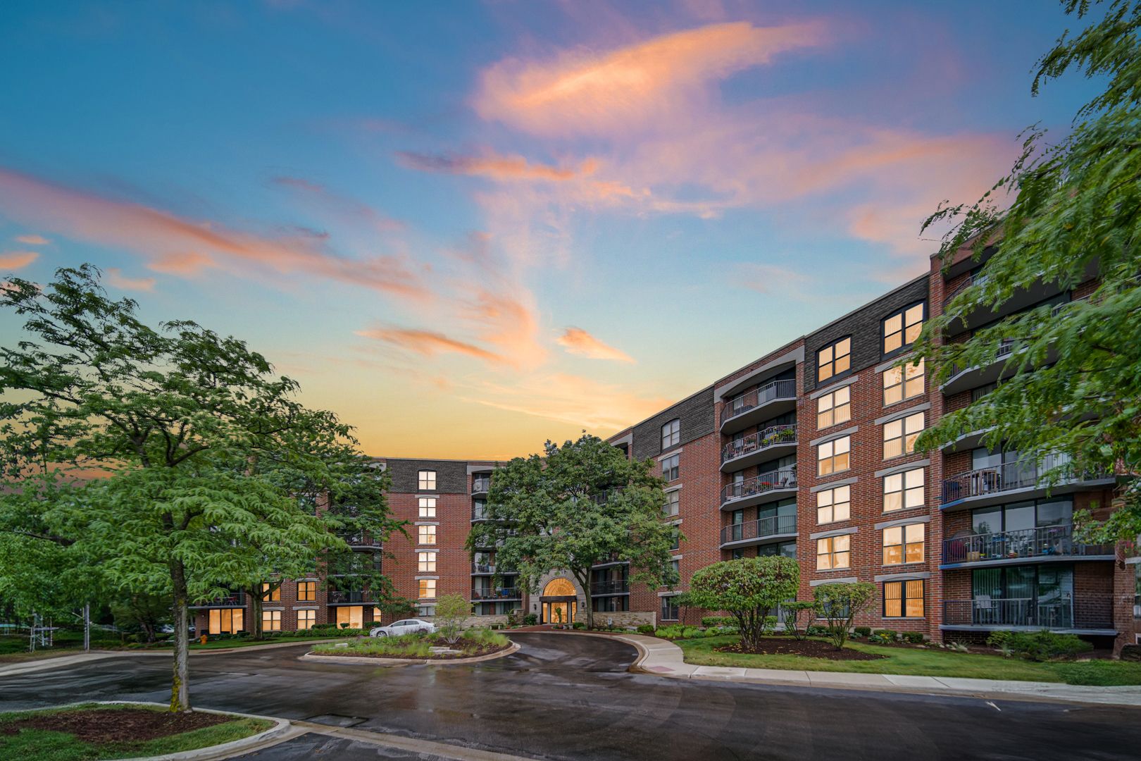 511 Aurora Avenue Unit: 413