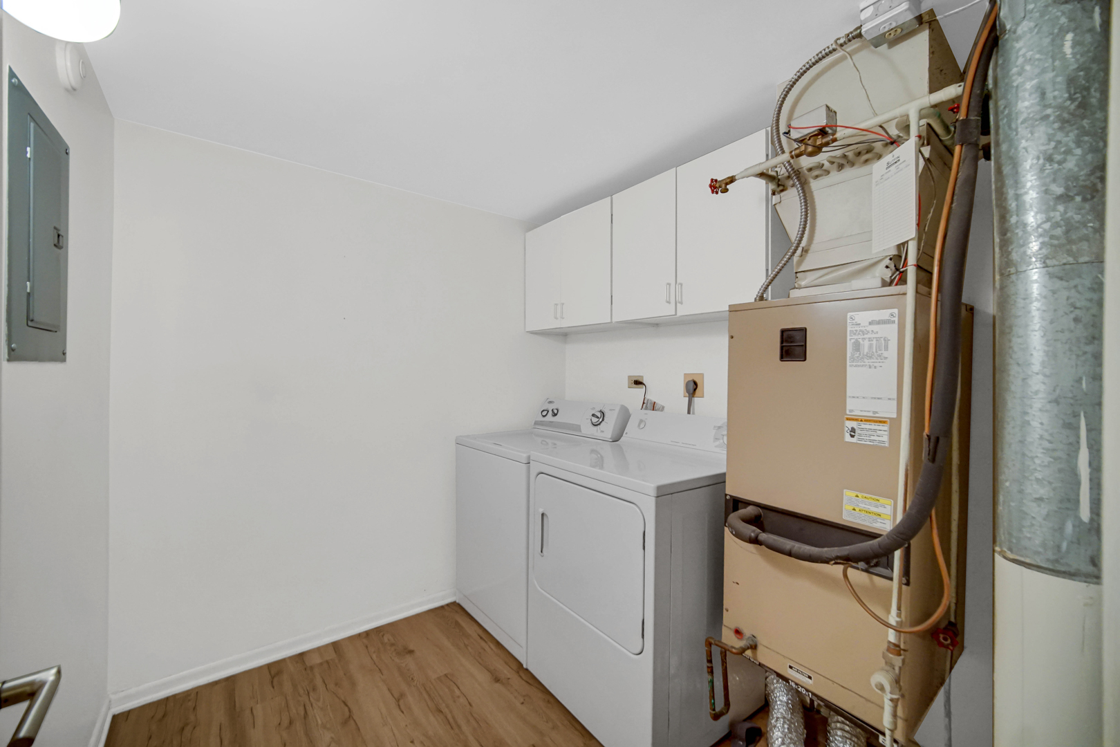 511 Aurora Avenue Unit: 413