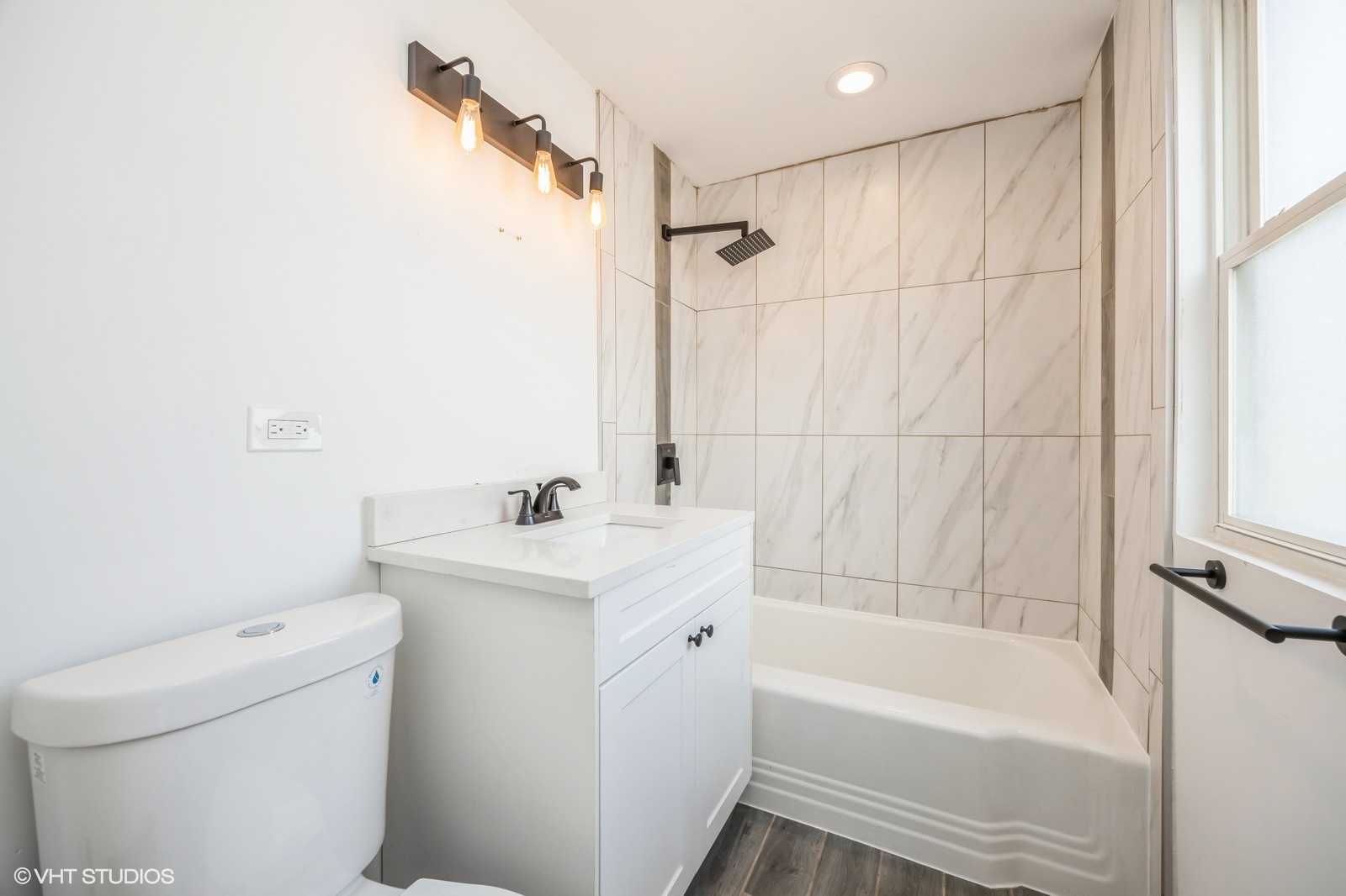 3818 W 107th Street