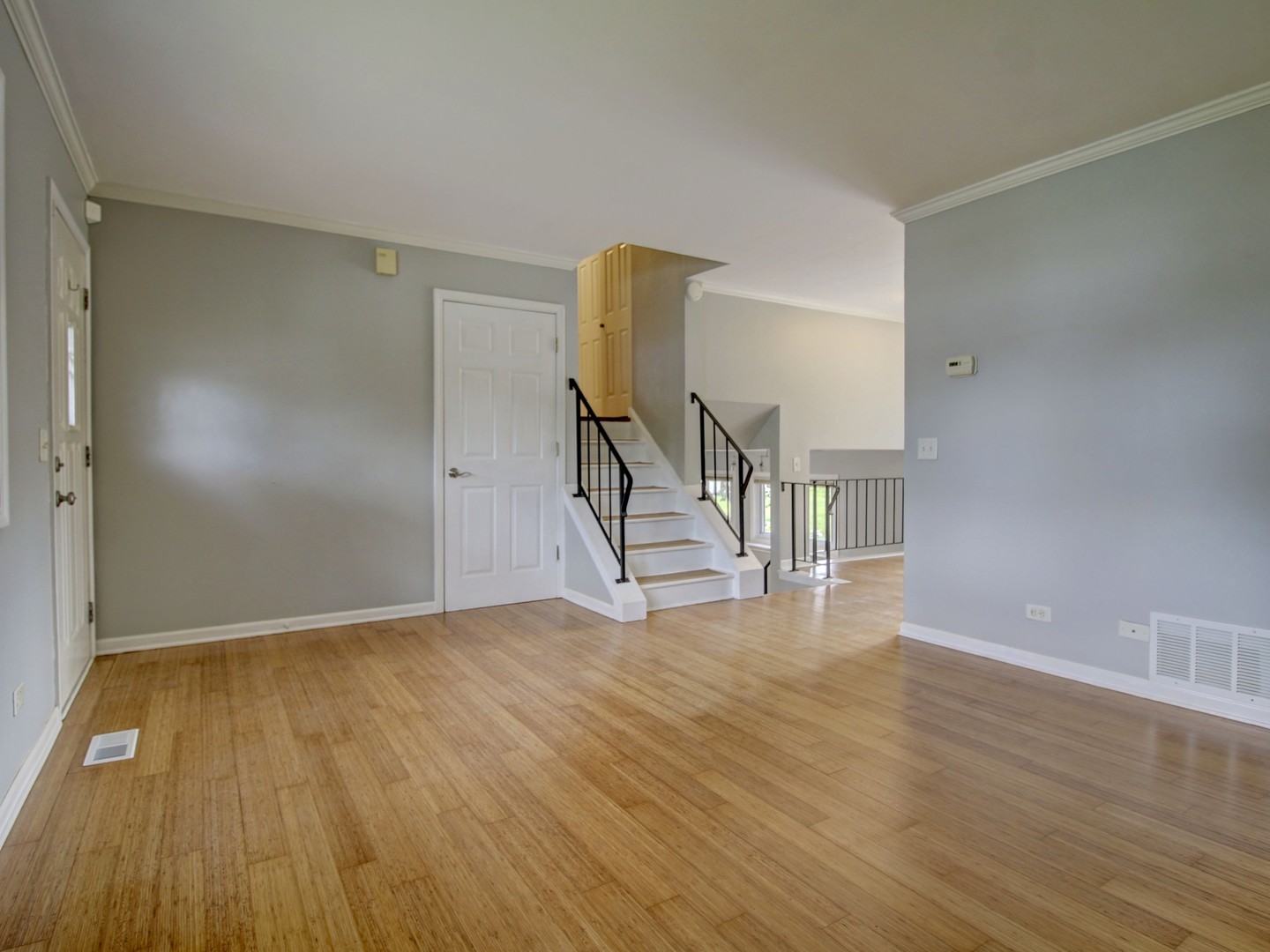 30W111 Glenhurst Court