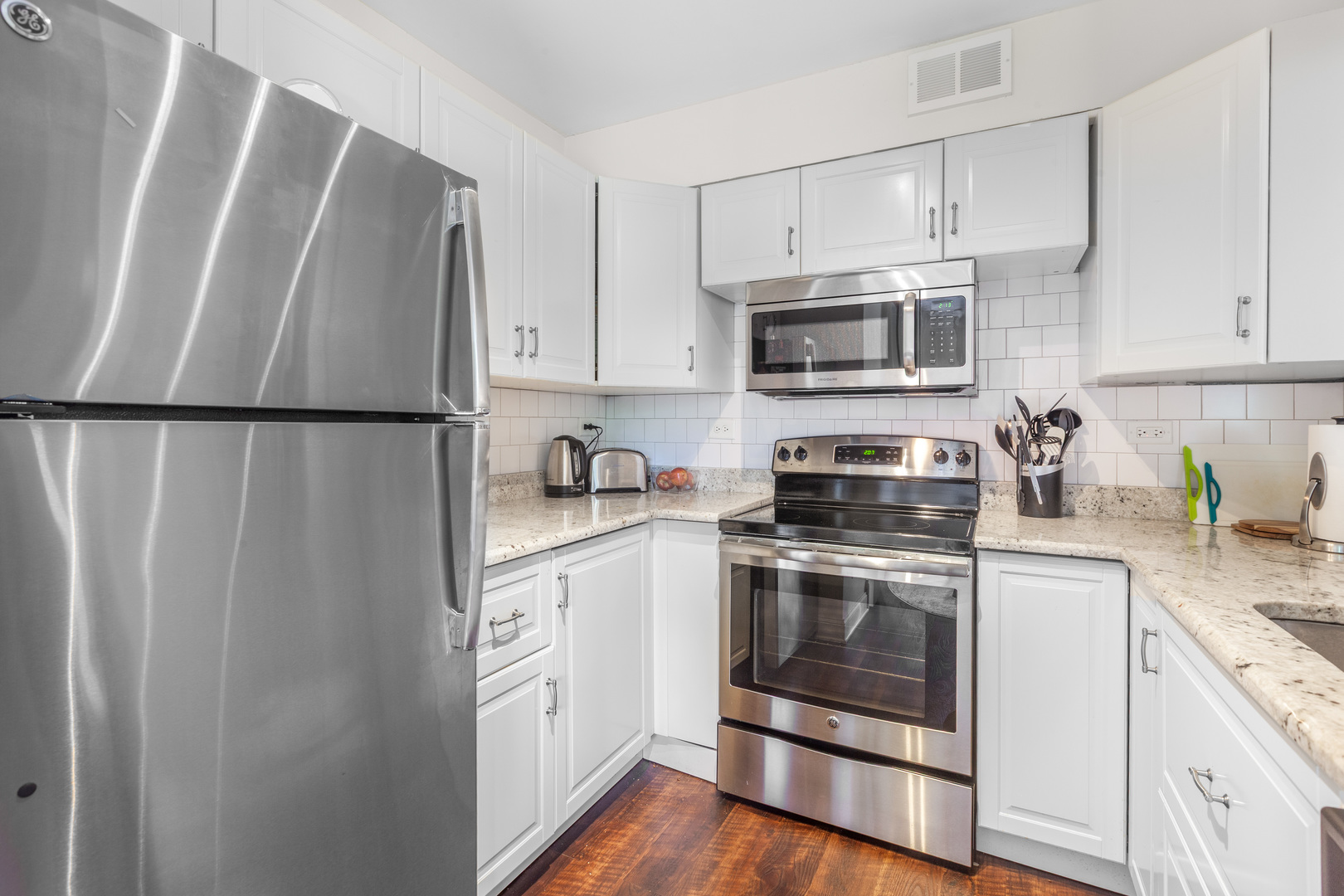 511 AURORA Avenue Unit: 104
