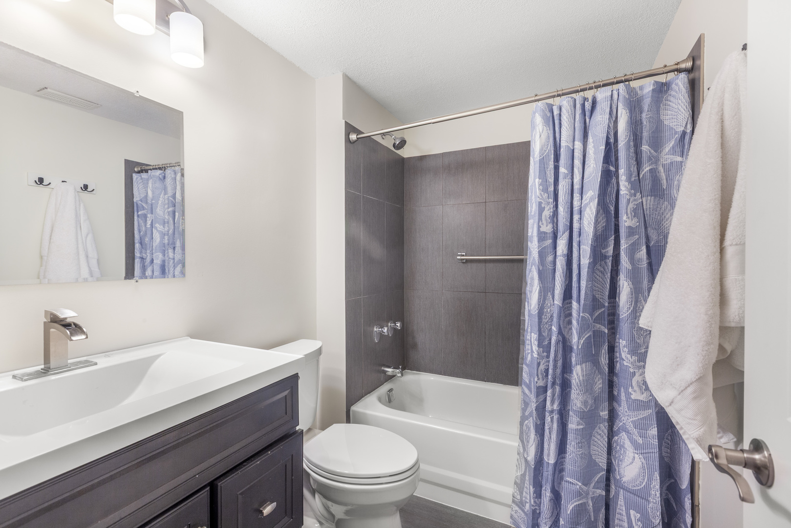 511 AURORA Avenue Unit: 104