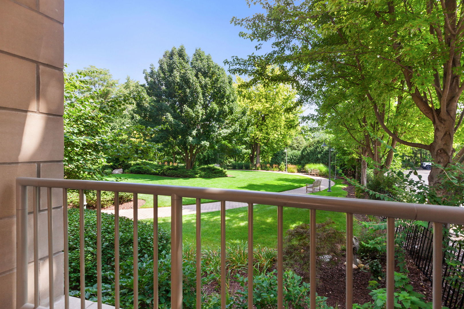 520 S Washington Street Unit: 103