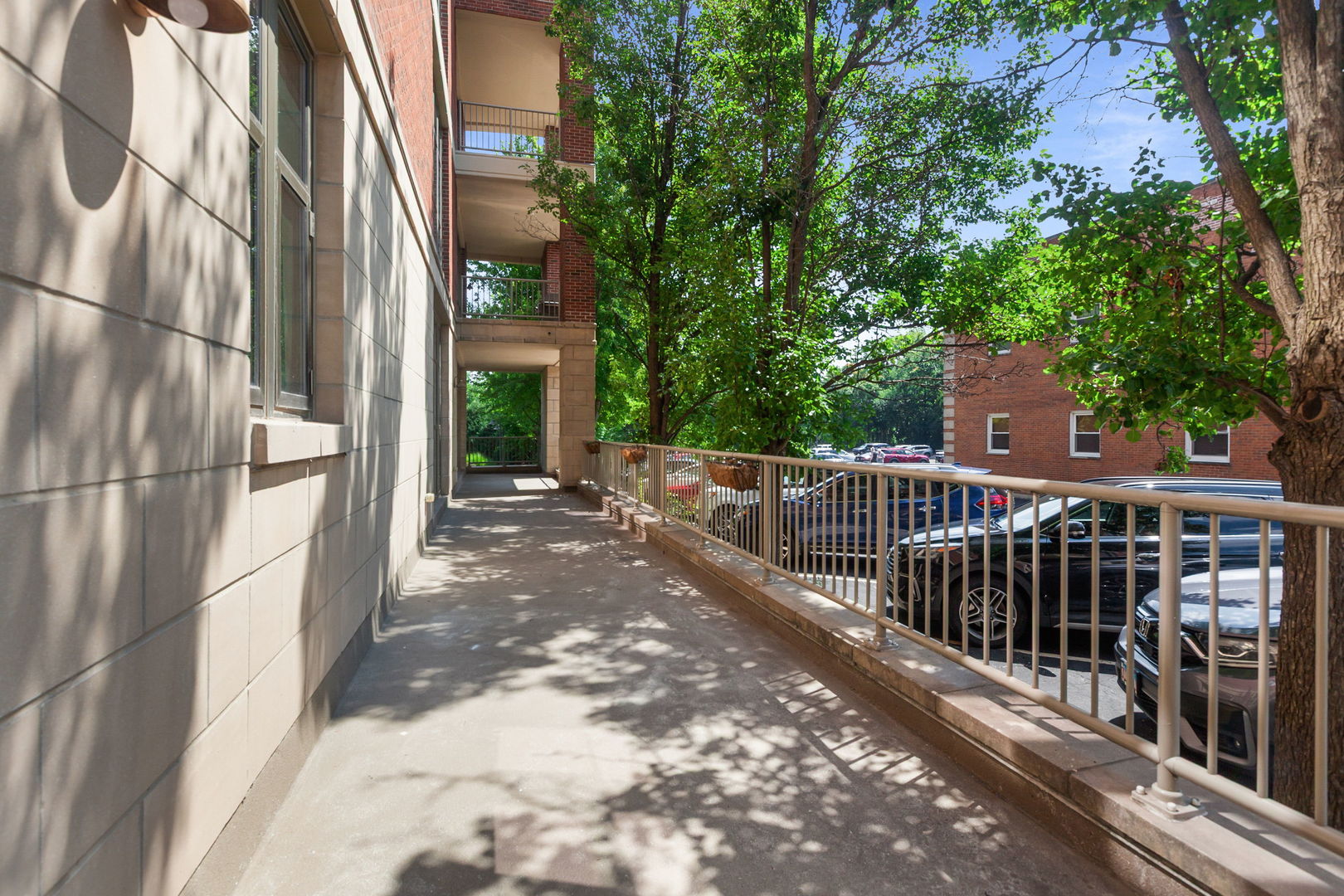 520 S Washington Street Unit: 103