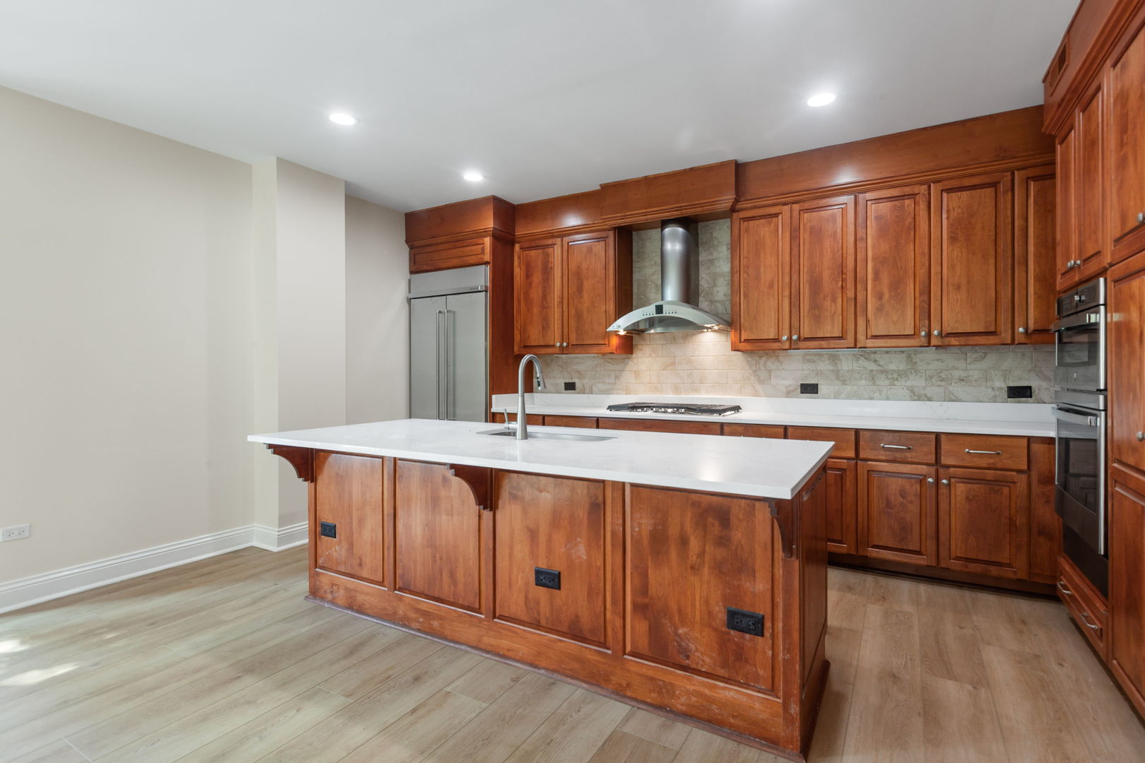 520 S Washington Street Unit: 103