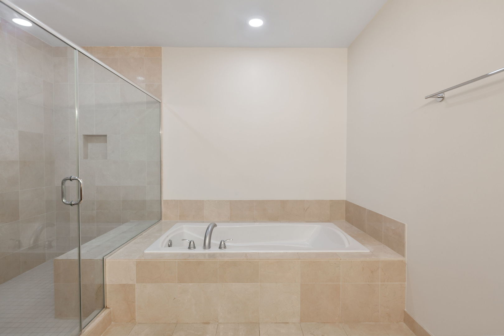 520 S Washington Street Unit: 103