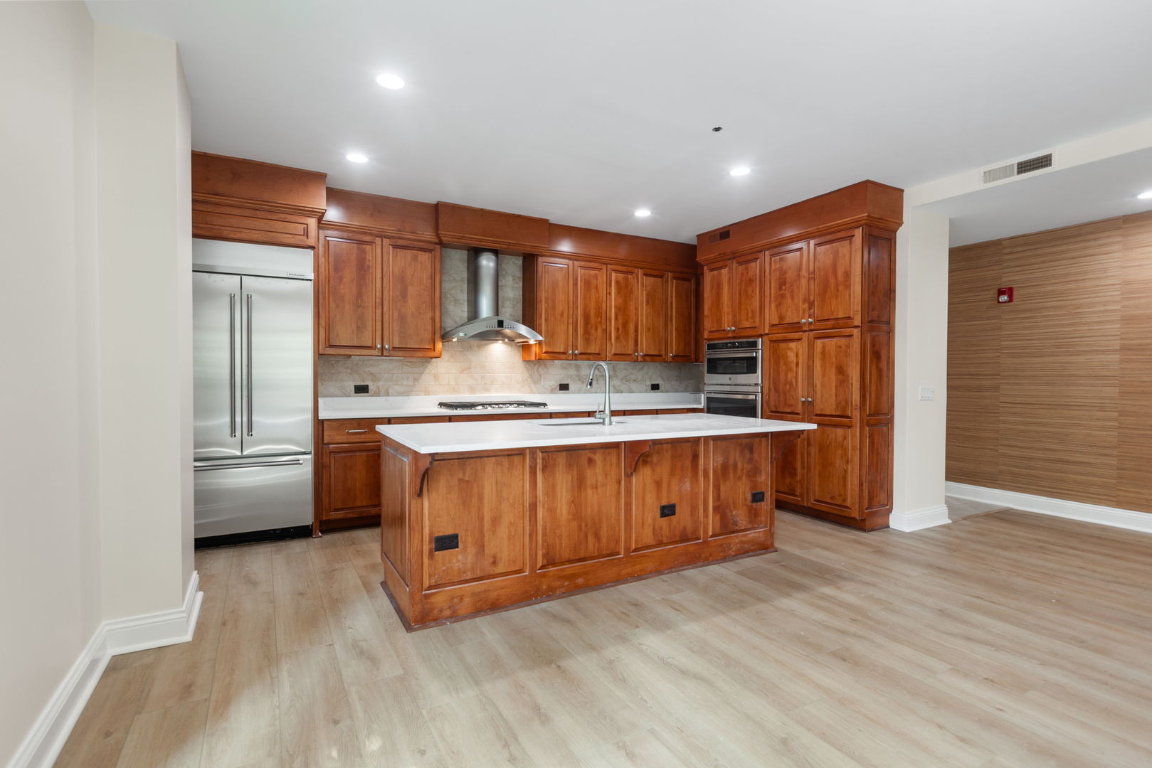 520 S Washington Street Unit: 103