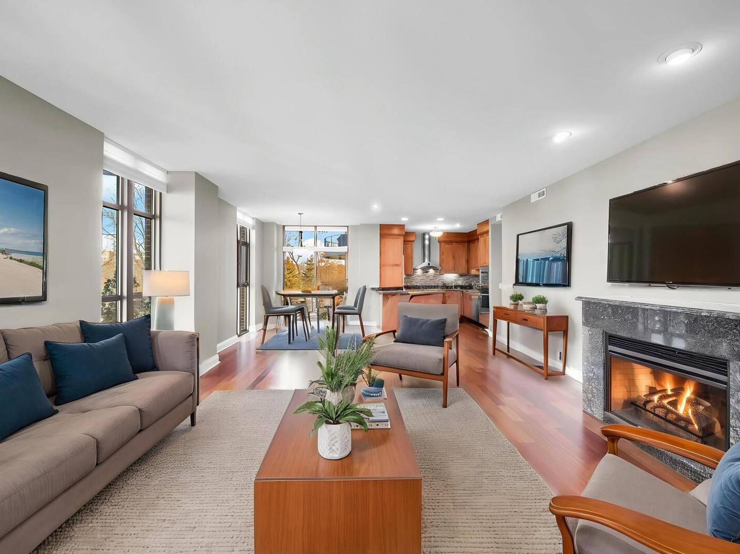 520 S Washington Street Unit: 201