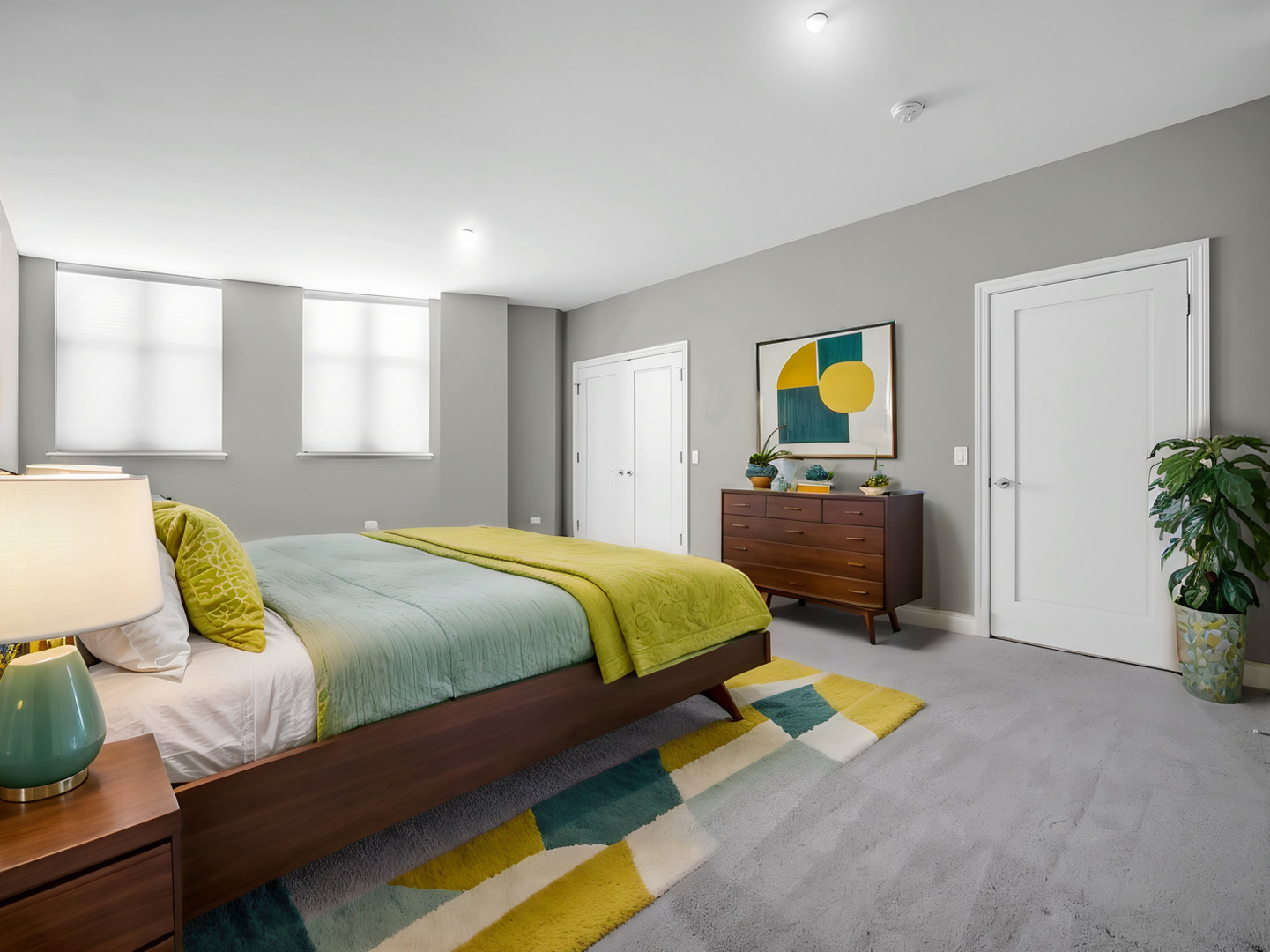520 S Washington Street Unit: 201