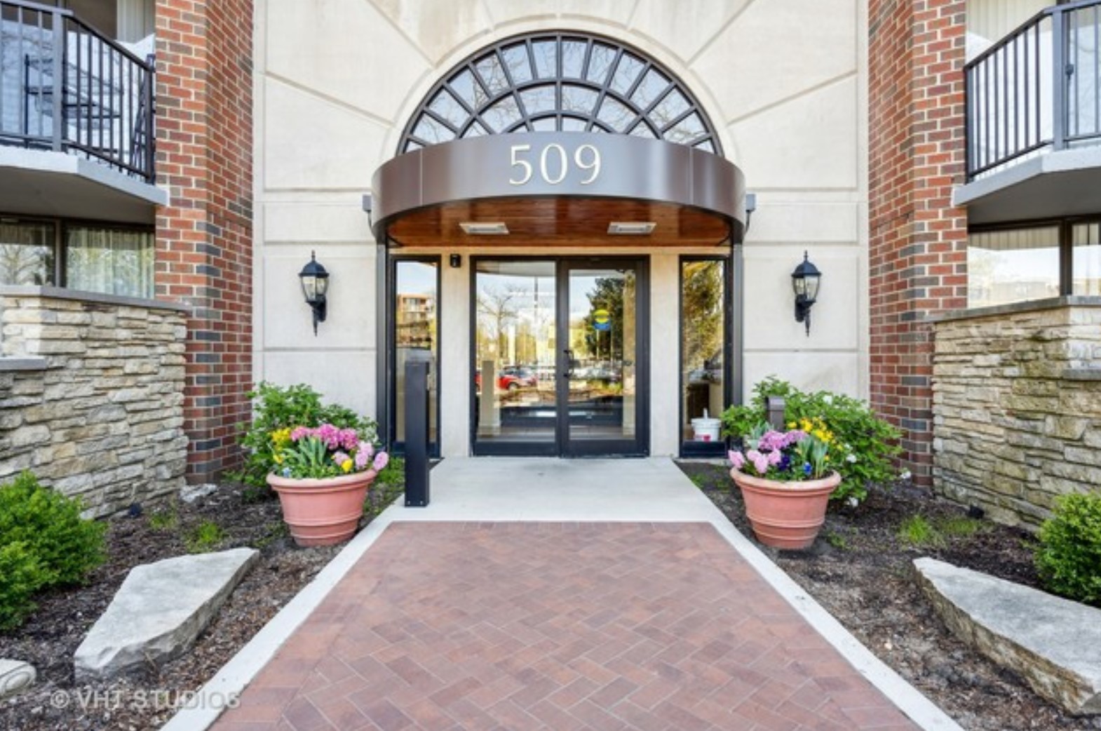 509 Aurora Avenue Unit: 616