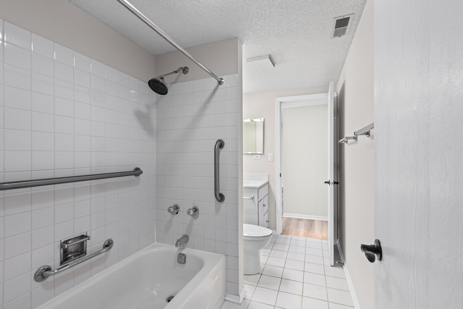 511 Aurora Avenue Unit: 507
