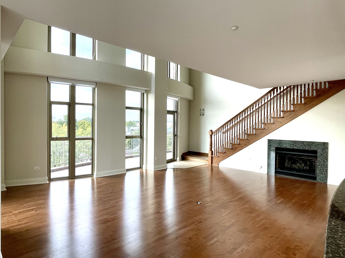 520 S WASHINGTON Street Unit: 604