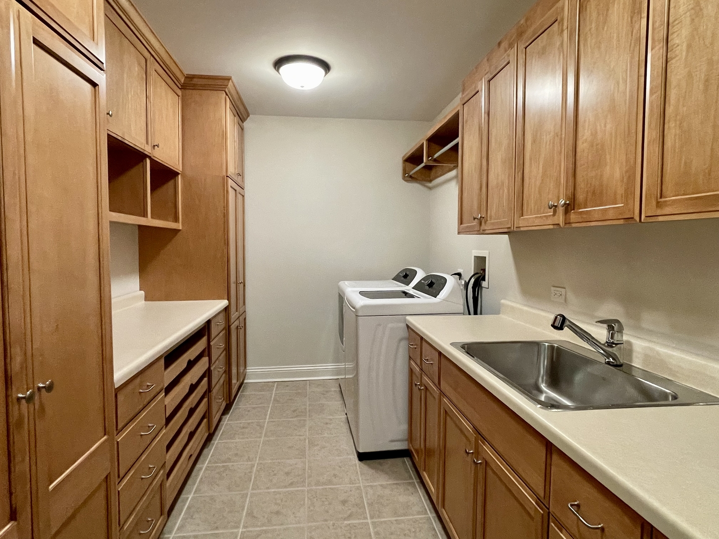 520 S WASHINGTON Street Unit: 604
