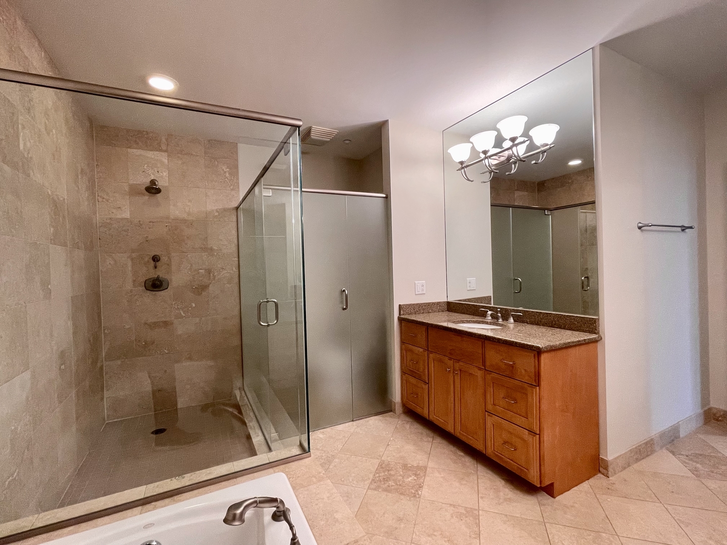 520 S WASHINGTON Street Unit: 604