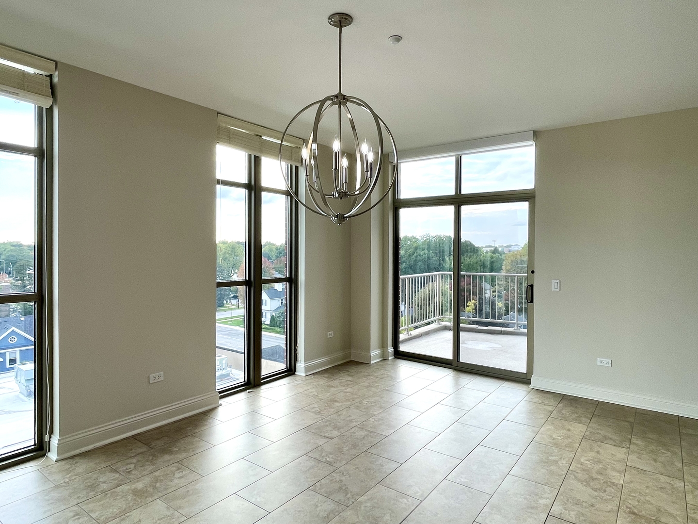 520 S WASHINGTON Street Unit: 604
